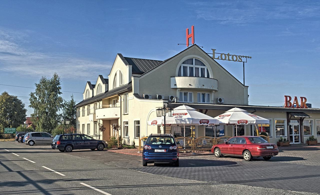 Hotel Lotos Woskrzenice Duze Exterior photo