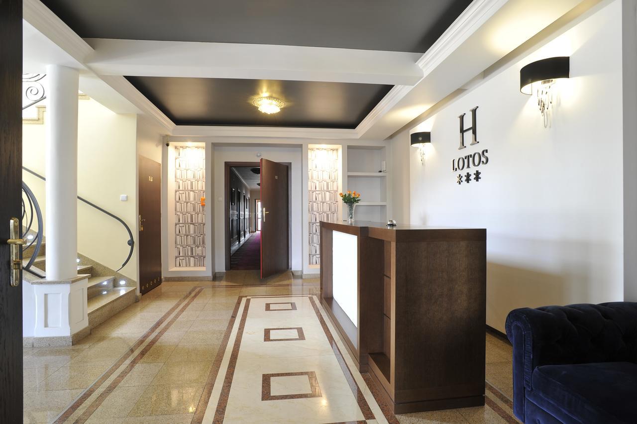Hotel Lotos Woskrzenice Duze Exterior photo